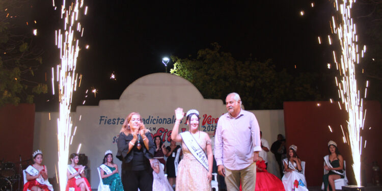 Inauguran Fiestas Tradicionales Las Veredas 2025 con coronación y baile popular