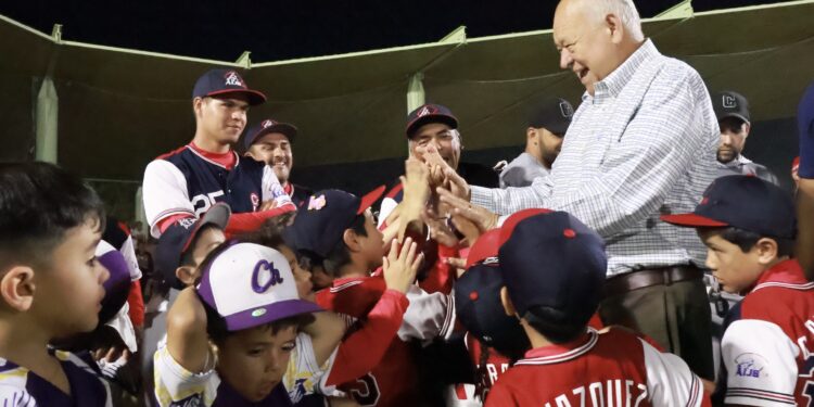 Inaugura Víctor Castro el Campeonato Nacional de Béisbol categoría Pre-iniciación