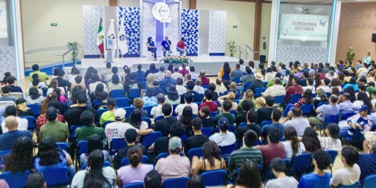 Conferencia “Sembrando Historia” reúne a más de 200 asistentes en la UABCS