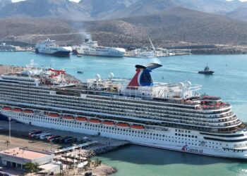 Arriba al Puerto de Pichilingue el crucero Carnival Panorama; se estima derrama económica de 3.5 MDP