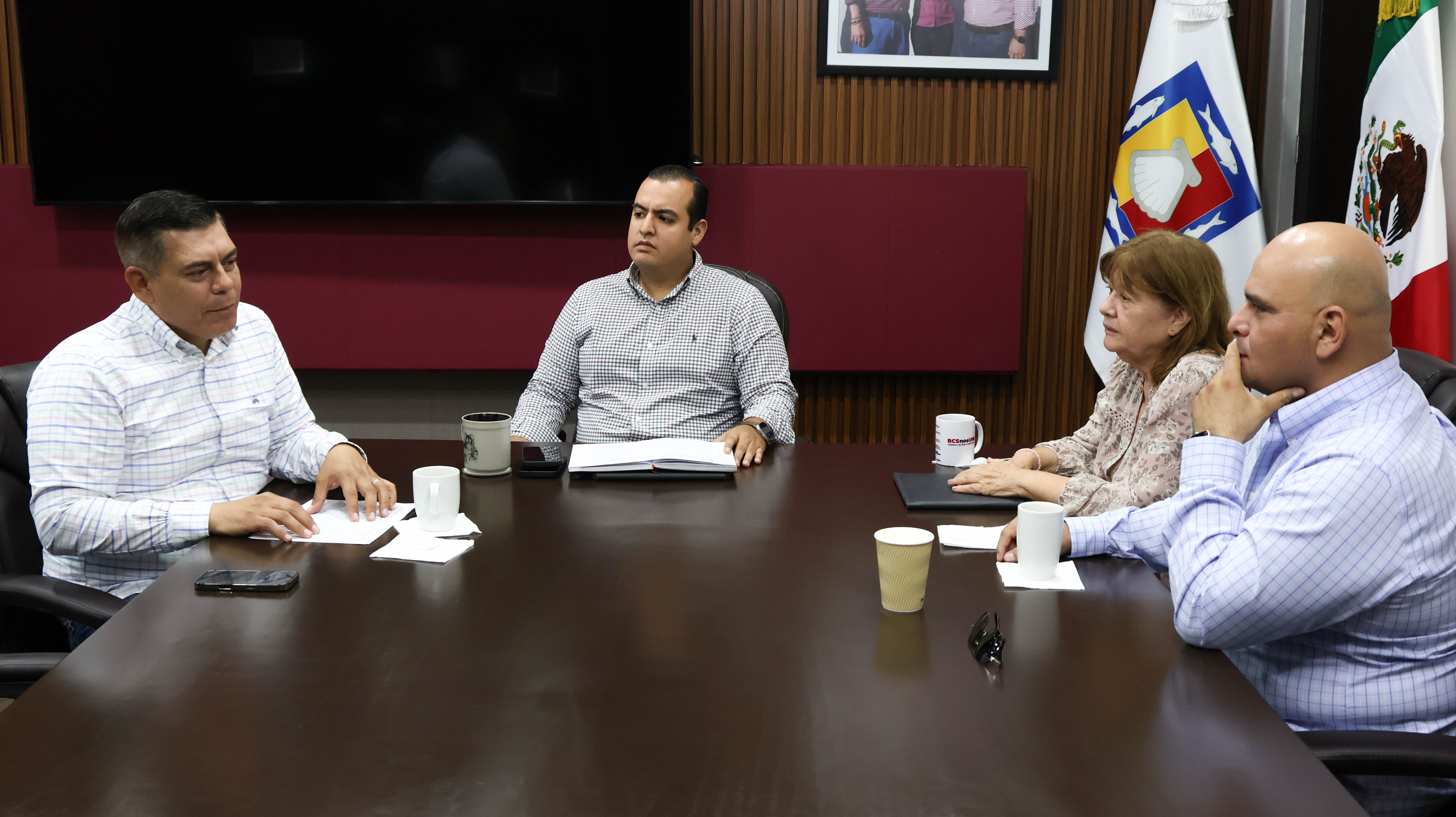 Coordinan esfuerzos para fortalecer la gestión pública en beneficio de las y los sudcalifornianos