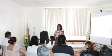 Imparte IMM capacitación en OOMSAPAS La Paz sobre entorno laboral y violencia de género