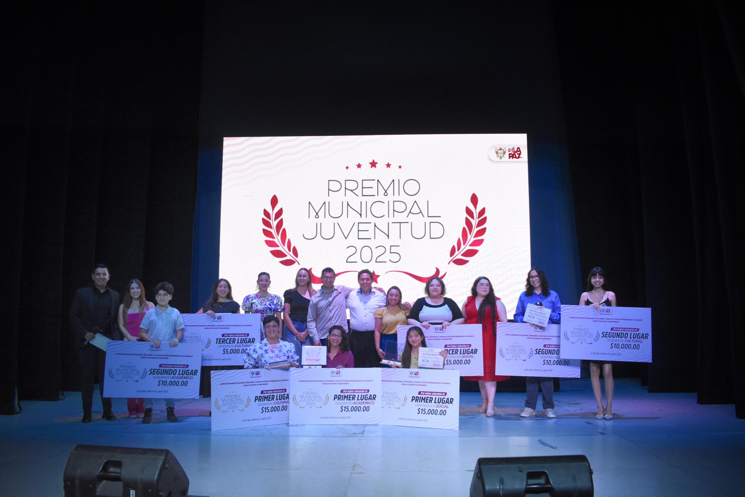 Reconocen a jóvenes talentosos de La Paz con el Premio Municipal de la Juventud