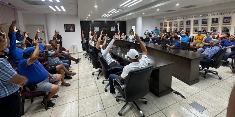 Ayuntamiento de La Paz impulsa el ordenamiento de los servicios náutico-recreativos en el Malecón