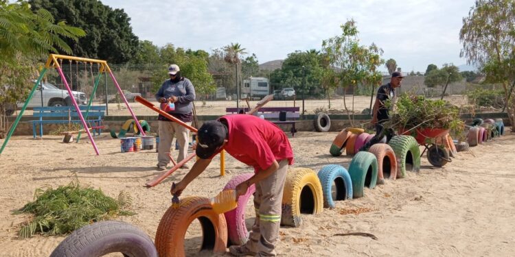 Servicios Públicos rehabilita parques de Todos Santos y El Pescadero
