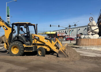 Mantienen acciones de limpieza en vialidades por acumulación de tierra
