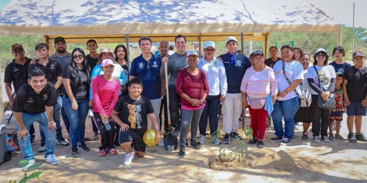 INJUVE realiza jornada de reforestación en la colonia La Ballena II etapa