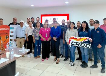 Impulsan acceso a Preparatoria Abierta para trabajadores de la CROC en Cabo San Lucas 