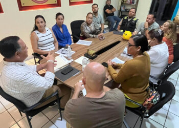 Compromiso institucional con residentes de Rosarito para formalizar entrega del fraccionamiento y  garantizar servicios