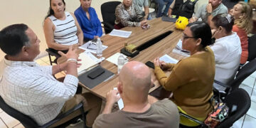 Compromiso institucional con residentes de Rosarito para formalizar entrega del fraccionamiento y  garantizar servicios