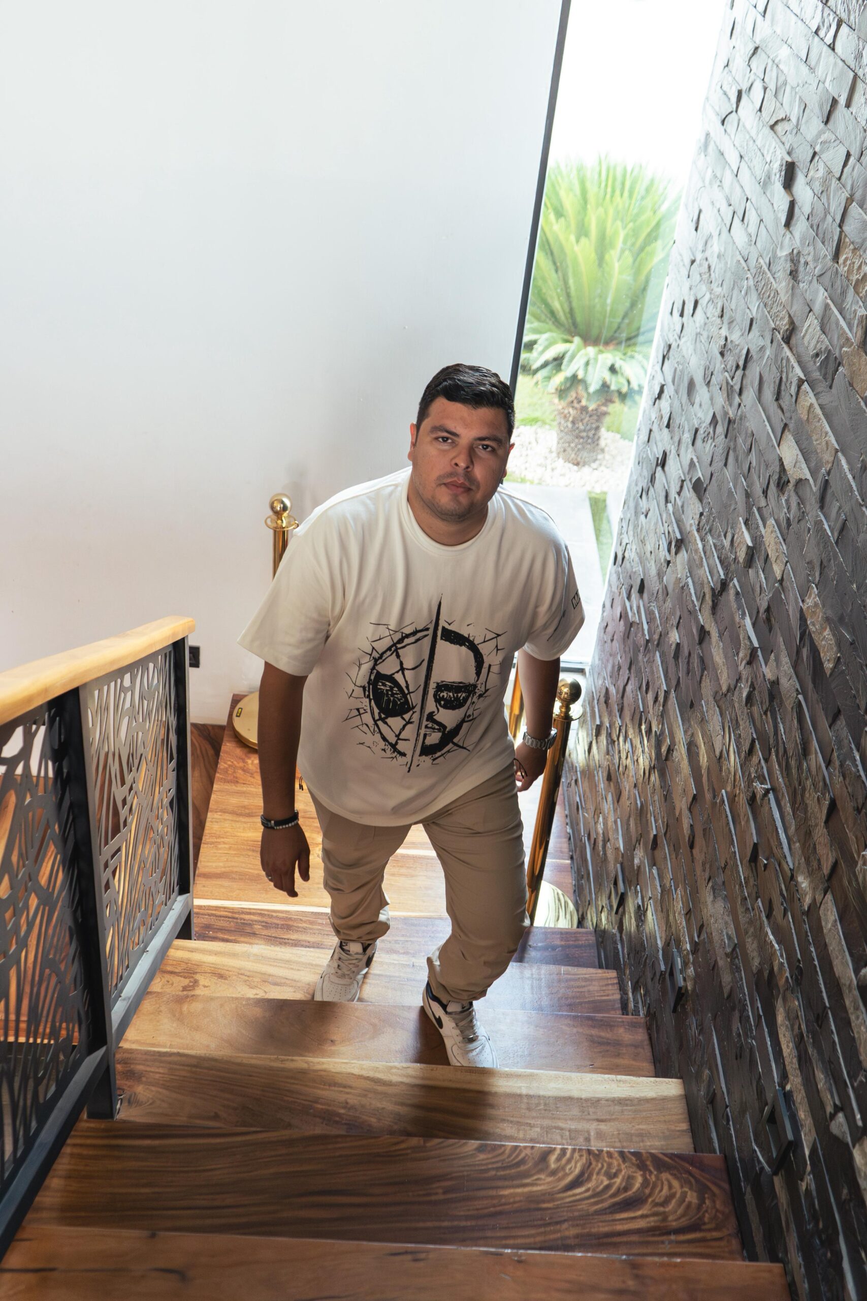 Lucien Navarro: la nueva promesa del género urbano que conquista BCS