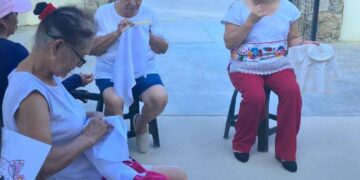 Impulsa Comisión de Asuntos Indígenas talleres de bordado para preservar tradiciones en Los Cabos