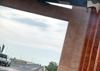 Empresa Constructora de “La Puerta de La Paz” hará reparaciones de la obra y asumirá los costos