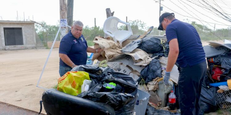 Alcalde Christian Agúndez y delegada Karina de la O encabezan una jornada masiva de limpieza en CSL