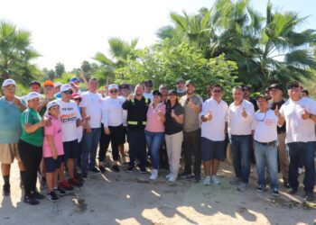 Autoridades Municipales y CROC participan con labores de limpieza en el Estero de San José del Cabo