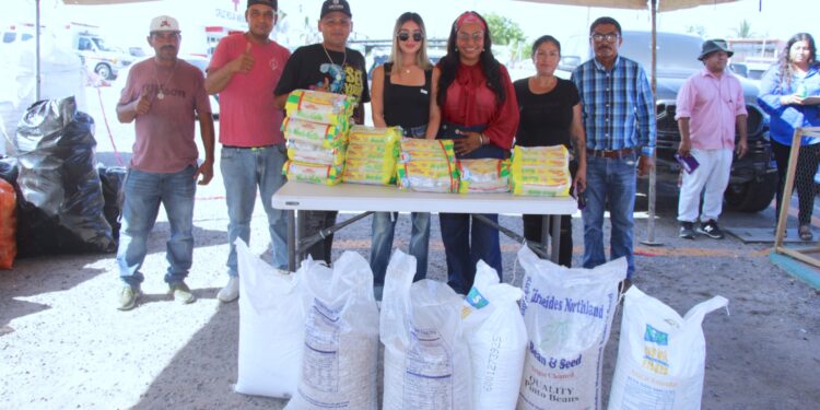 Entrega delegada de Cabo San Lucas apoyo al Centro de Rehabilitación CRAADYR