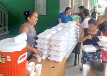 DIF Los Cabos brindó atención oportuna a personas que acudieron a los refugios temporales