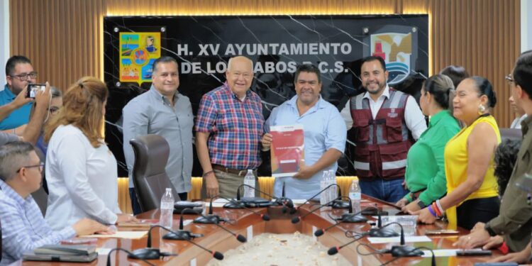 Entregan SEDIF y DIF Los Cabos 60 apoyos a través del programa “Pensiones Humanitarias”