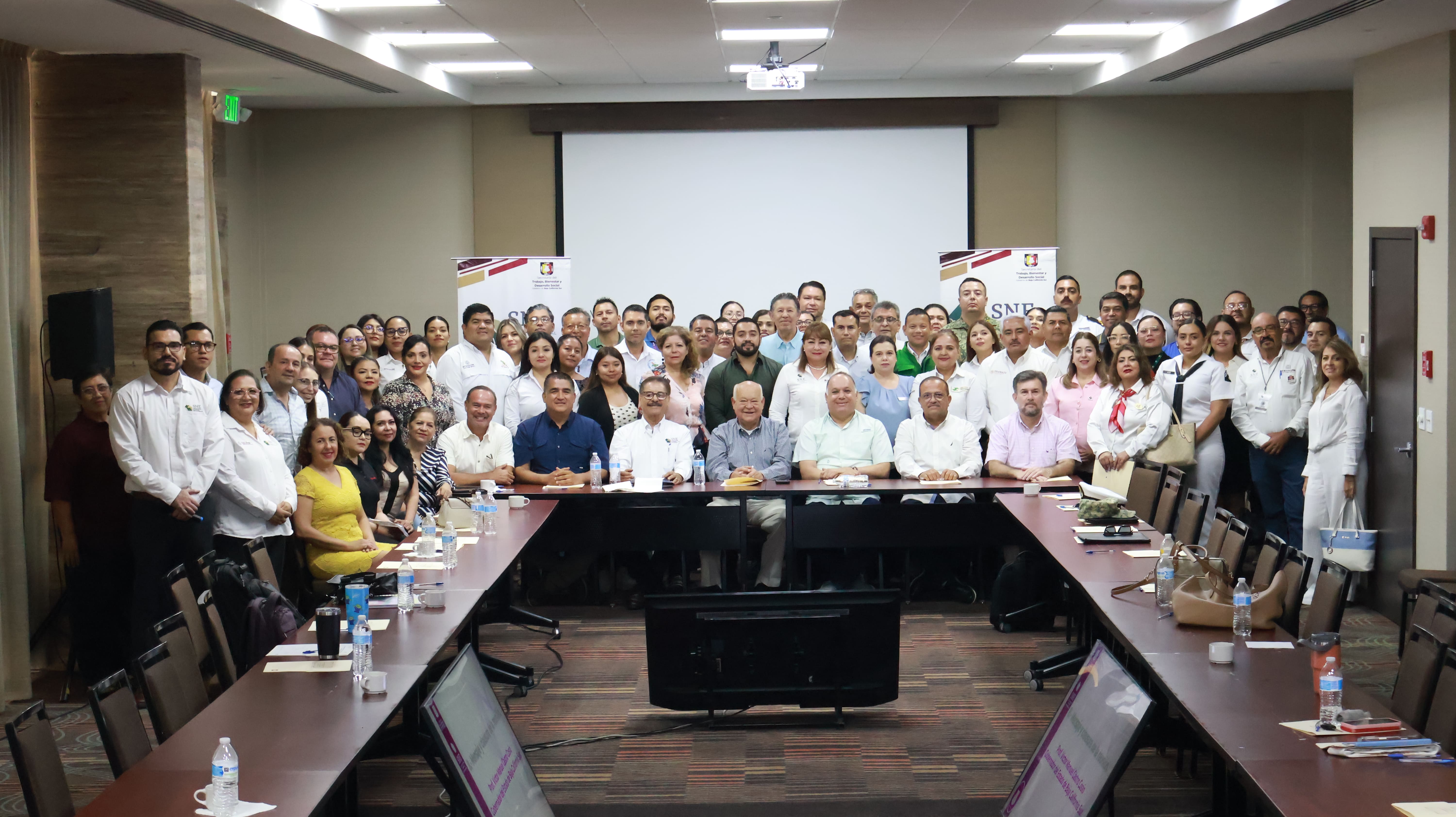 El empleo y la educación, pilares del bienestar: Gobernador Víctor Castro