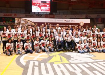 Encabeza gobernador VMCC ceremonia de abanderamiento del contingente de BCS rumbo a paralimpiada nacional