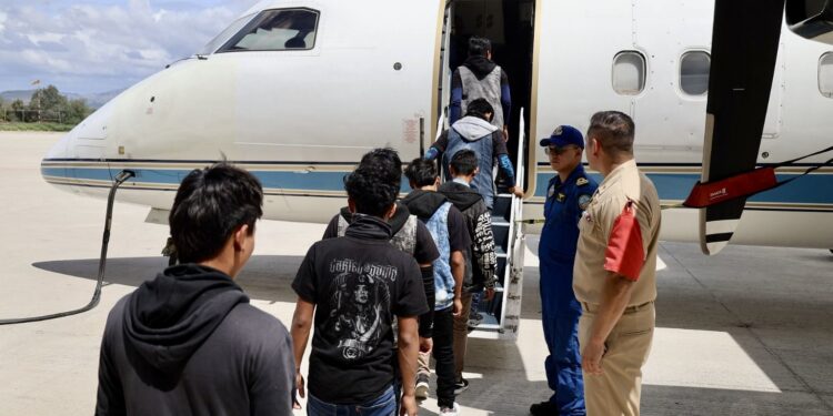 Autoridades garantizan retorno seguro de 13 menores originarios de Chiapas