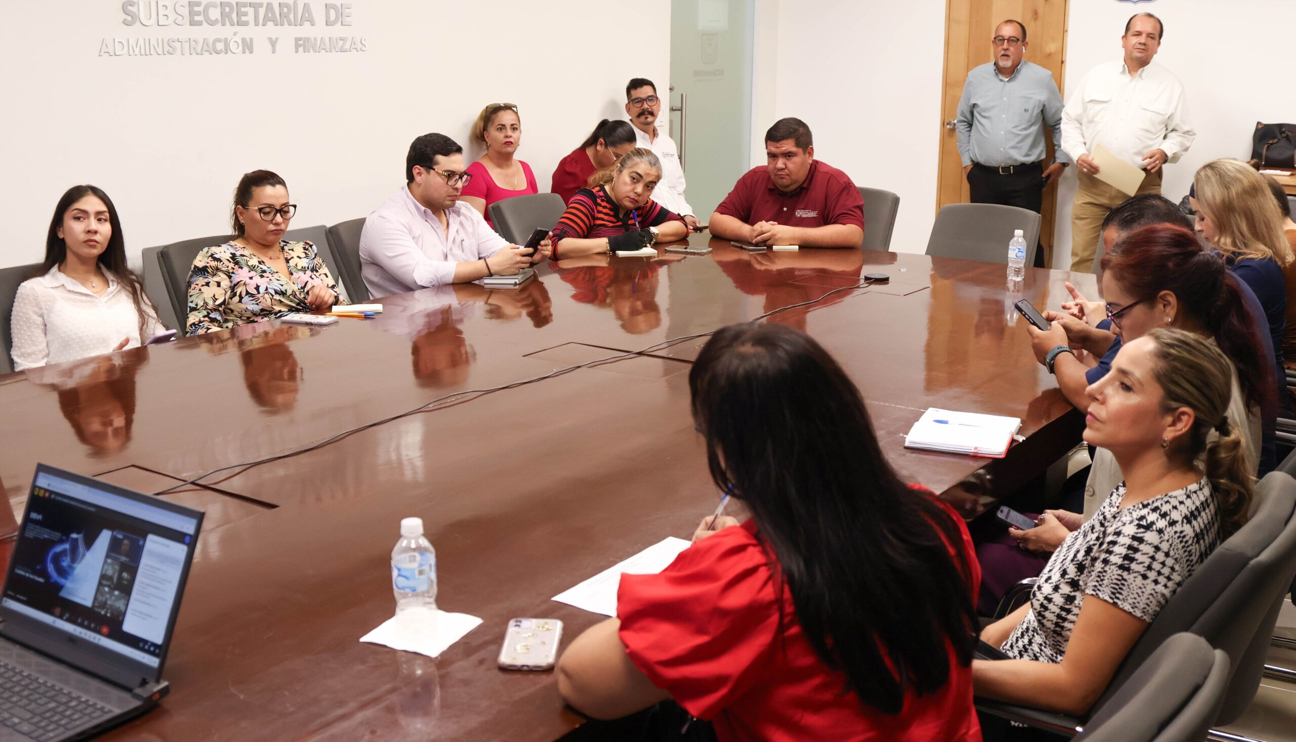 Personal de la SEFyAD recibe capacitación en materia de prevención de fraudes