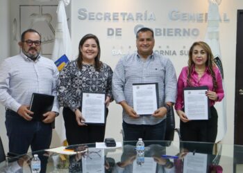 Firman los Poderes Ejecutivo y Judicial un convenio para modernizar la comunicación oficial a través del uso de tecnologías  