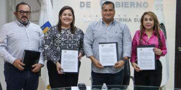 Firman los Poderes Ejecutivo y Judicial un convenio para modernizar la comunicación oficial a través del uso de tecnologías  