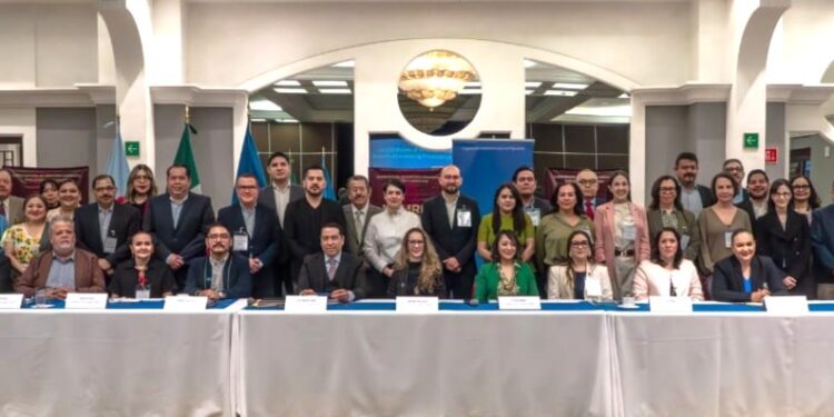 Participa BCS en encuentro nacional de buenas prácticas en materia migratoria   