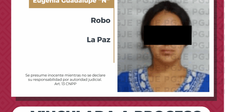 POR ROBO A PERSONA MAYOR DE 60 AÑOS QUEDA VINCULADA A PROCESO EN LA PAZ