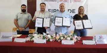 Firman ICATEBCS y FONACOT convenio para beneficio de los trabajadores