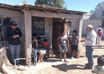 Entrega INVI materiales de autoconstrucción a familias afectadas con lluvias en Mulegé