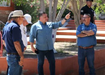 Brinda secretario General de Gobierno atención en territorio por lluvias en Mulegé