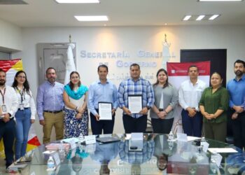 Gobierno del Estado y la cadena OXXO unen alianzas para impulsar el desarrollo social y económico de BCS