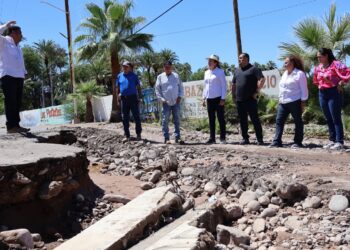 Saúl González recorre comunidades de Mulegé para evaluar daños por lluvias