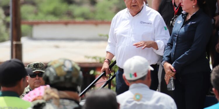 Recorre gobernador Castro Cosío zonas afectadas en San Ignacio y reitera apoyo total a las familias