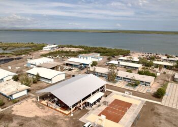 Entrega Víctor Castro obras de mejoramiento e infraestructura educativa en CETMAR de La Paz