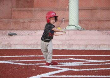 Abren nuevamente sus puertas los Centros Deportivos Municipales de La Paz
