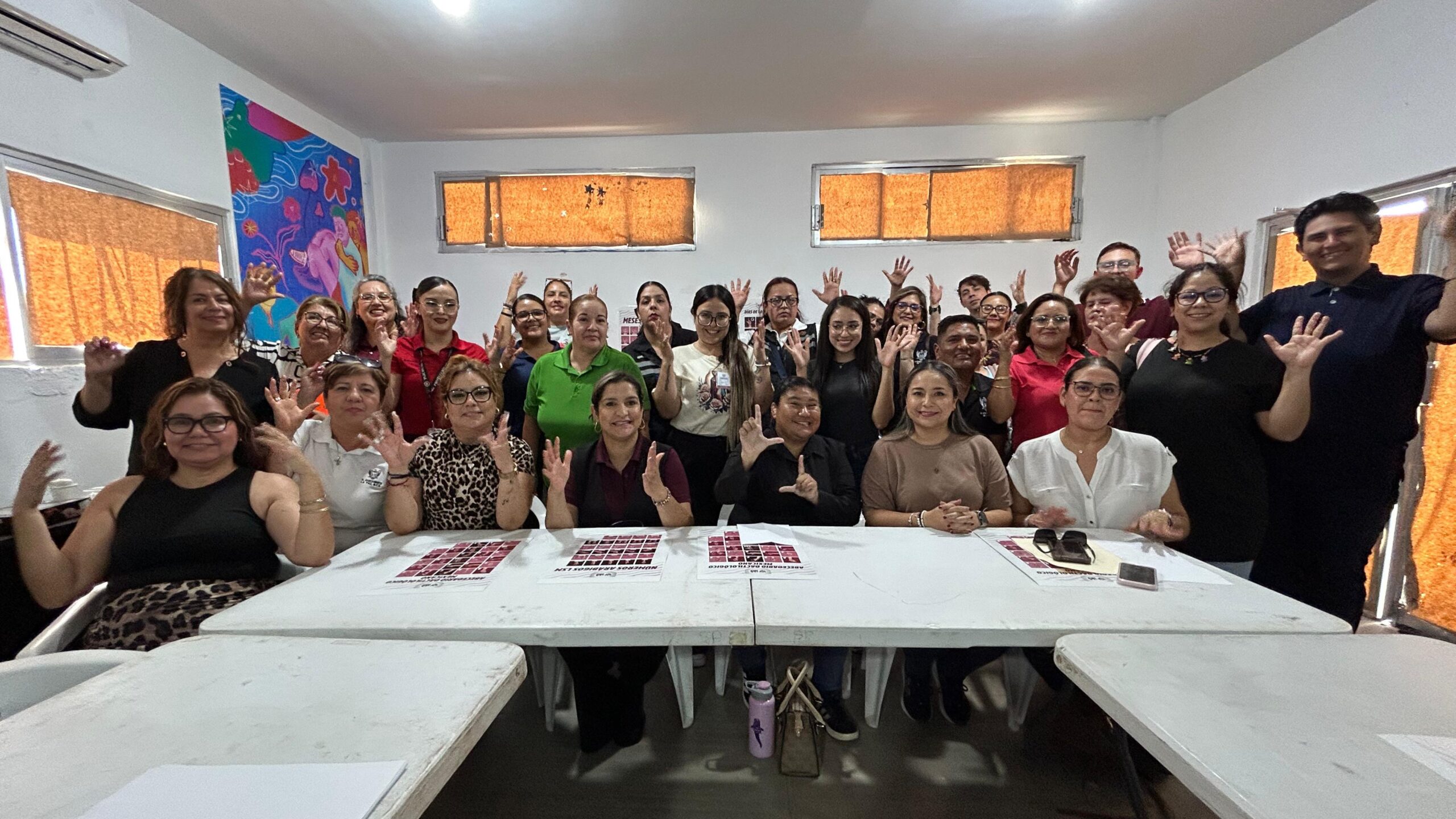 Imparten curso de Lengua de Señas Mexicana a personal del Ayuntamiento de La Paz