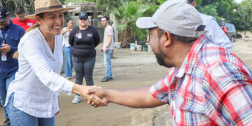 Supervisa Milena Quiroga afectaciones en Todos Santos tras las lluvias registradas