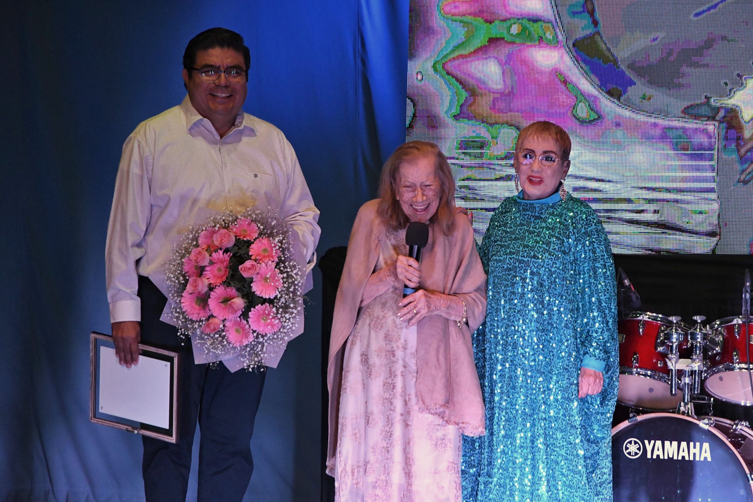 Celebran Festival Sudcaliforniano de la Canción en el municipio de La Paz