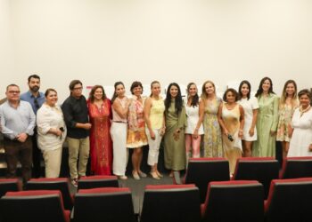 Impulsan liderazgo femenino en turismo con acuerdo entre el Ayuntamiento de La Paz y AFEET