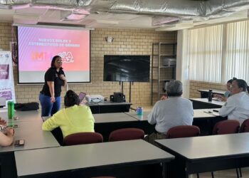 Imparte IMM taller sobre nuevos roles y estereotipos de género en CICIMAR-IPN