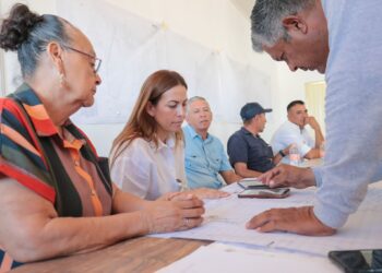Sostiene Milena Quiroga encuentro con ejidatarios de Los Planes