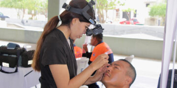 Más de 100 familias beneficiadas en jornada médica gratuita en la colonia Las Palmas, en Cabo San Lucas 