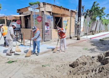 Realizan limpieza y mantenimiento urbano en Santa Rosa SJC