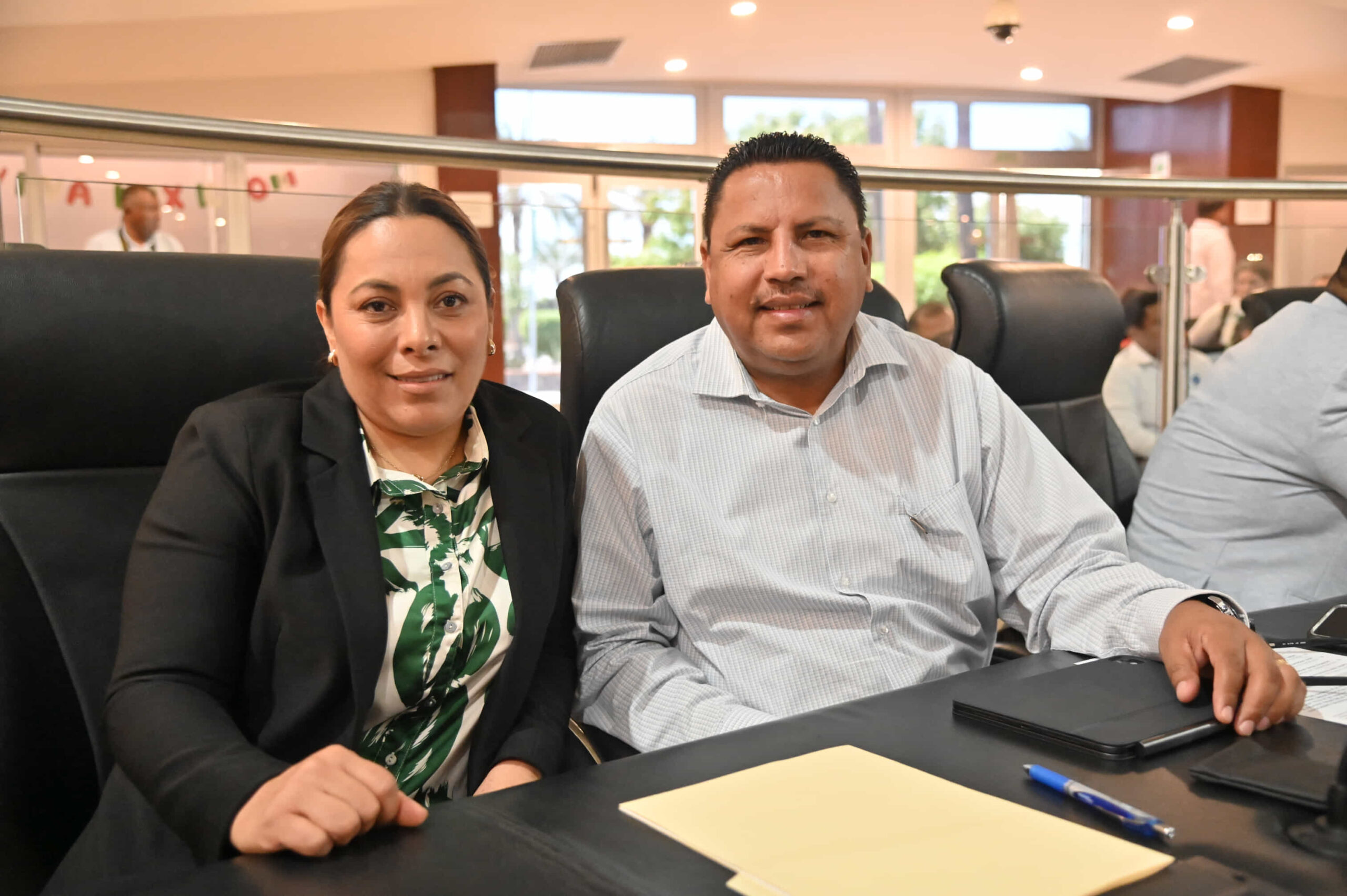 Proponen modificaciones al Decreto relativo a la medalla “María Rosaura Zapata Cano” para trabajadores docentes