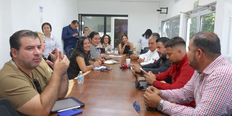 Fortalecen coordinación interinstitucional para salvaguardar a las familias cabeñas en refugios temporales de Los Cabos