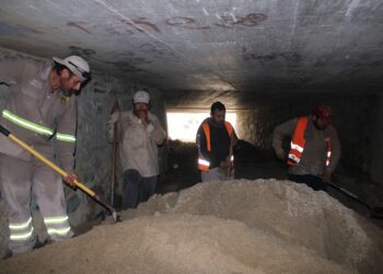 Se libera el paso del puente Paseo Barlovento junto a la Unidad Deportiva en SJ