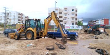 Refuerza Servicios Públicos de Los Cabos acciones para liberar caminos y avenidas tras lluvias